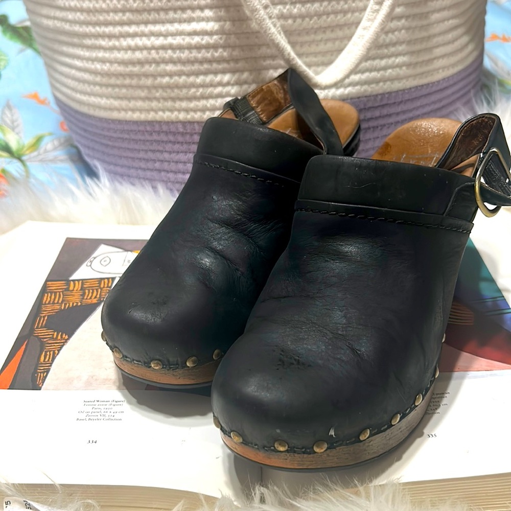 Dansko Womens Sassy Heel Clogs